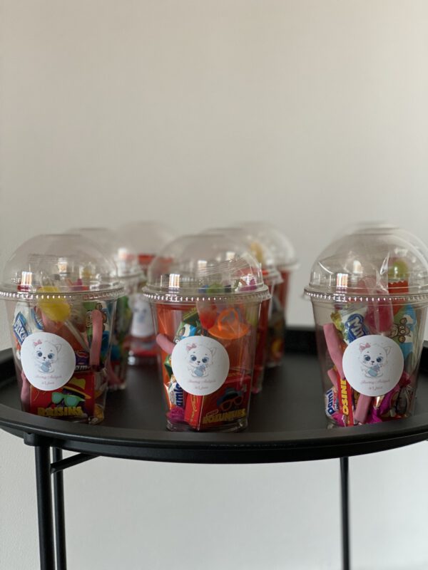 2AC64D2E-DA02-4D85-93FB-4AF97A2EF7B1.jpeg Snoep bekers